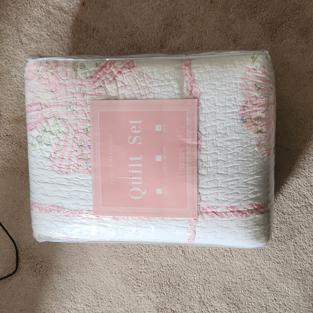 Quilt King Set: Brand New